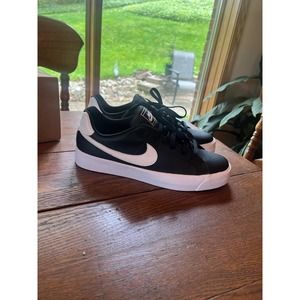 Women’s Court Royals AC, Size 10.5, Black/White